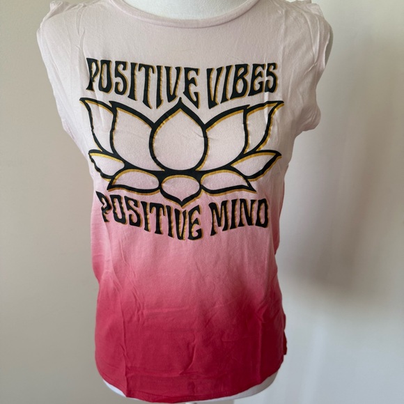 Freeze White and Pink Muscle Tee Sleeveless Graphic Lotus Design - 100% cotton - Picture 2 of 7